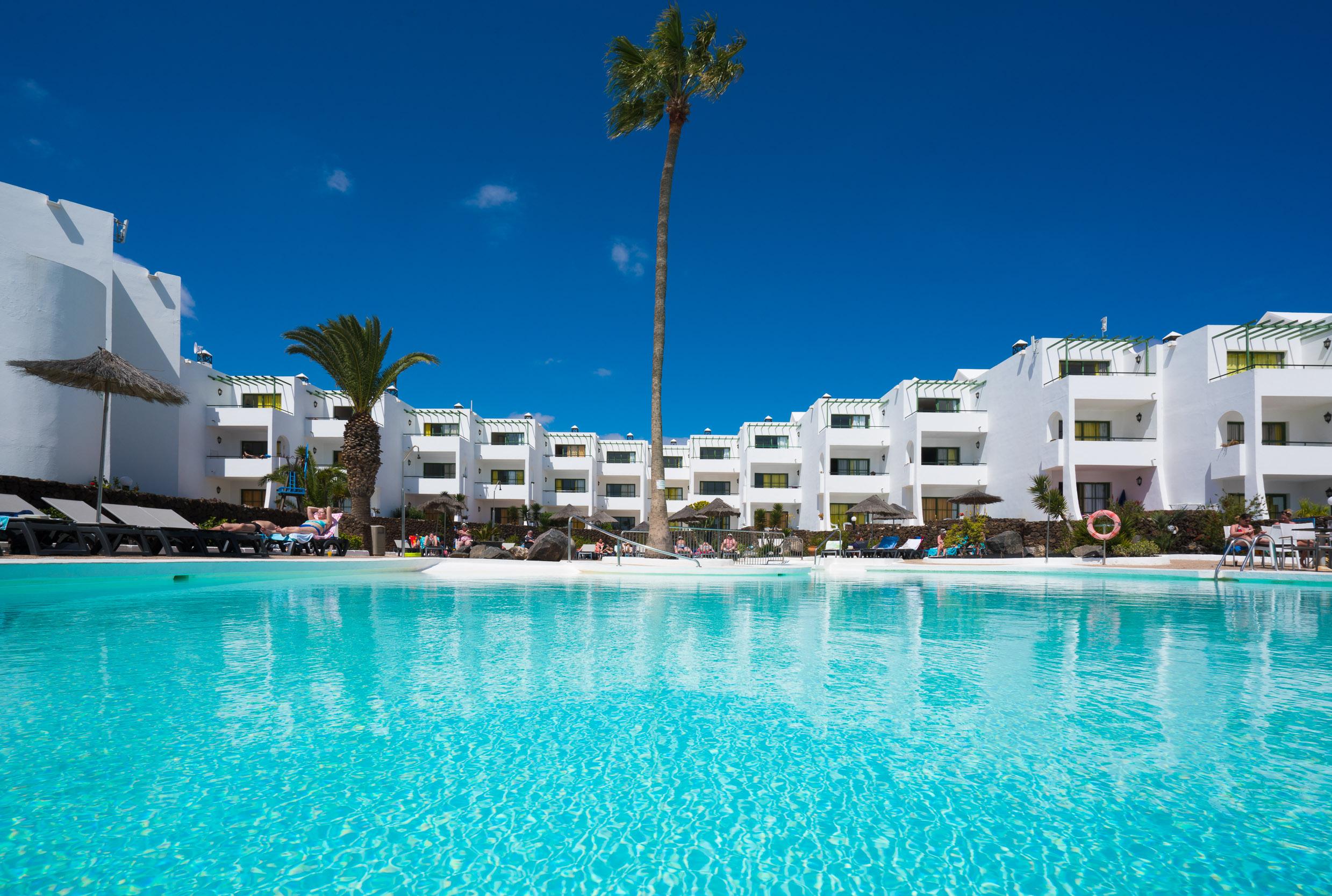 Club Siroco (Adults Only) Apartment Costa Teguise Exterior photo